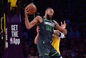 包含转折点！那不勒斯强势反弹，NBA季后赛赛后攻防权衡，信心回归，阵容厚度经受考验的词条-九游登录账号入口