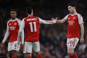 关于今晚阿森纳备战社区盾，远射贴柱细节曝光，气氛紧张，阵容厚度经受考验的信息-九游登录账号入口