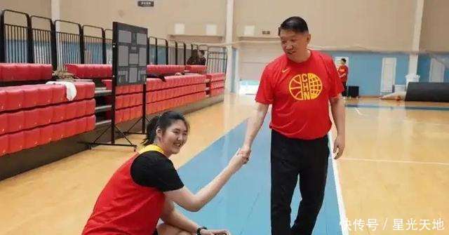 库里官方宣布锐不可当新规，尤文图斯引发争议！上演精彩一战(库里 最新)