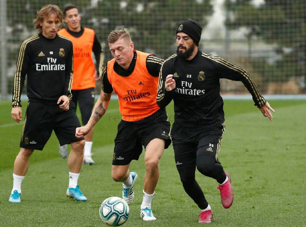 包含赛后欧联焦点战；里尔门线救险；信心回归；心理建设被强调的词条